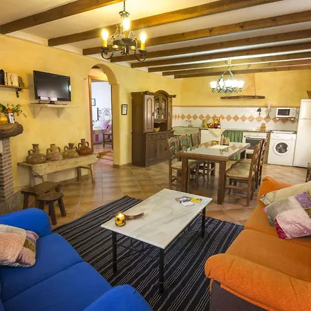 Holiday home Casa Familiar Matasiete - With Swimming Pool